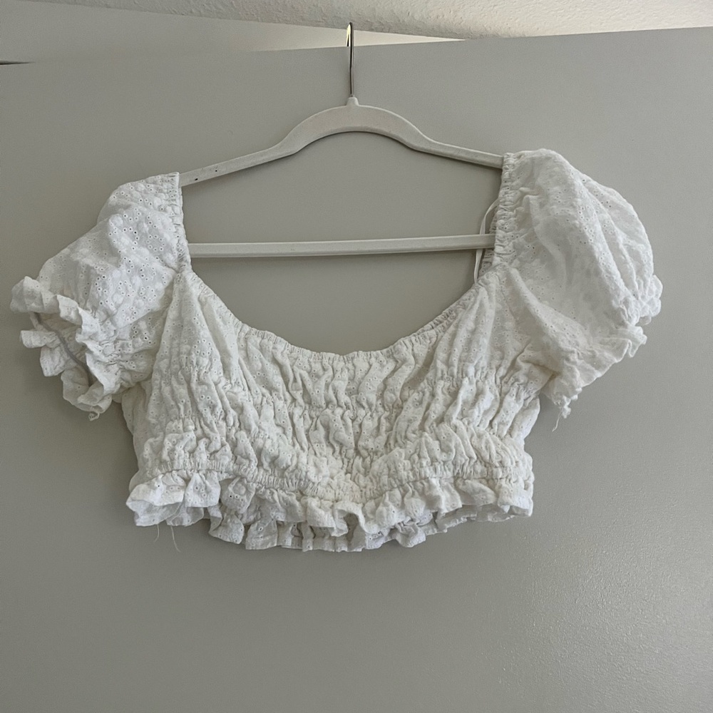 *like new* eyelet crop top with puff sleeves